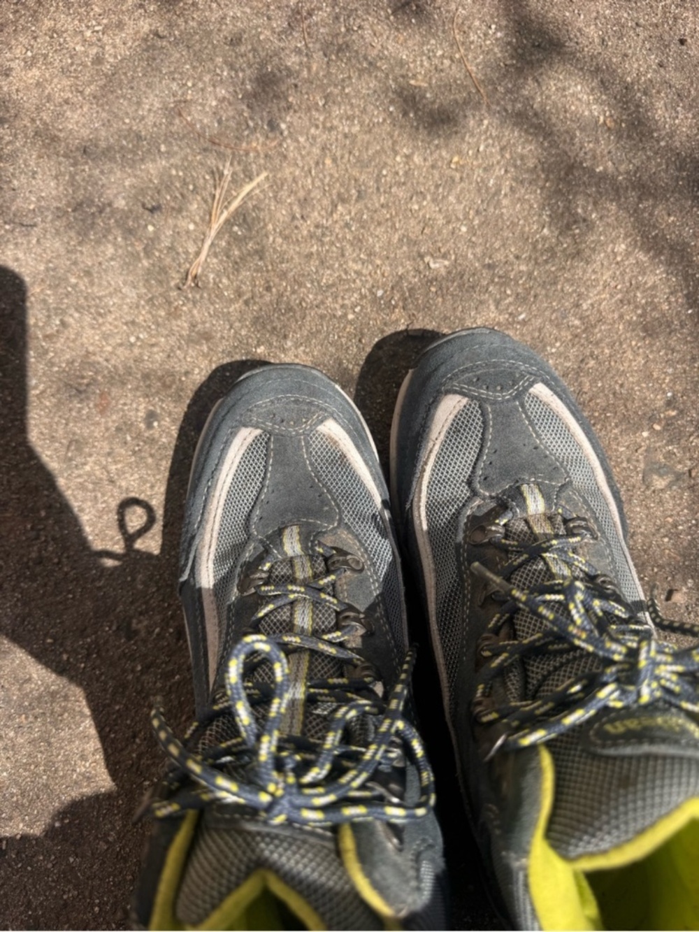 L.L. Bean Gray Hiking Boots with Neon Yellow Lining womens size 8 - Picture 2 of 4
